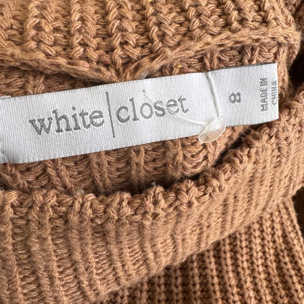 Vintage White Closet Knitted Sweater – Size 8 – Tan hand knit - Picture 4 of 5